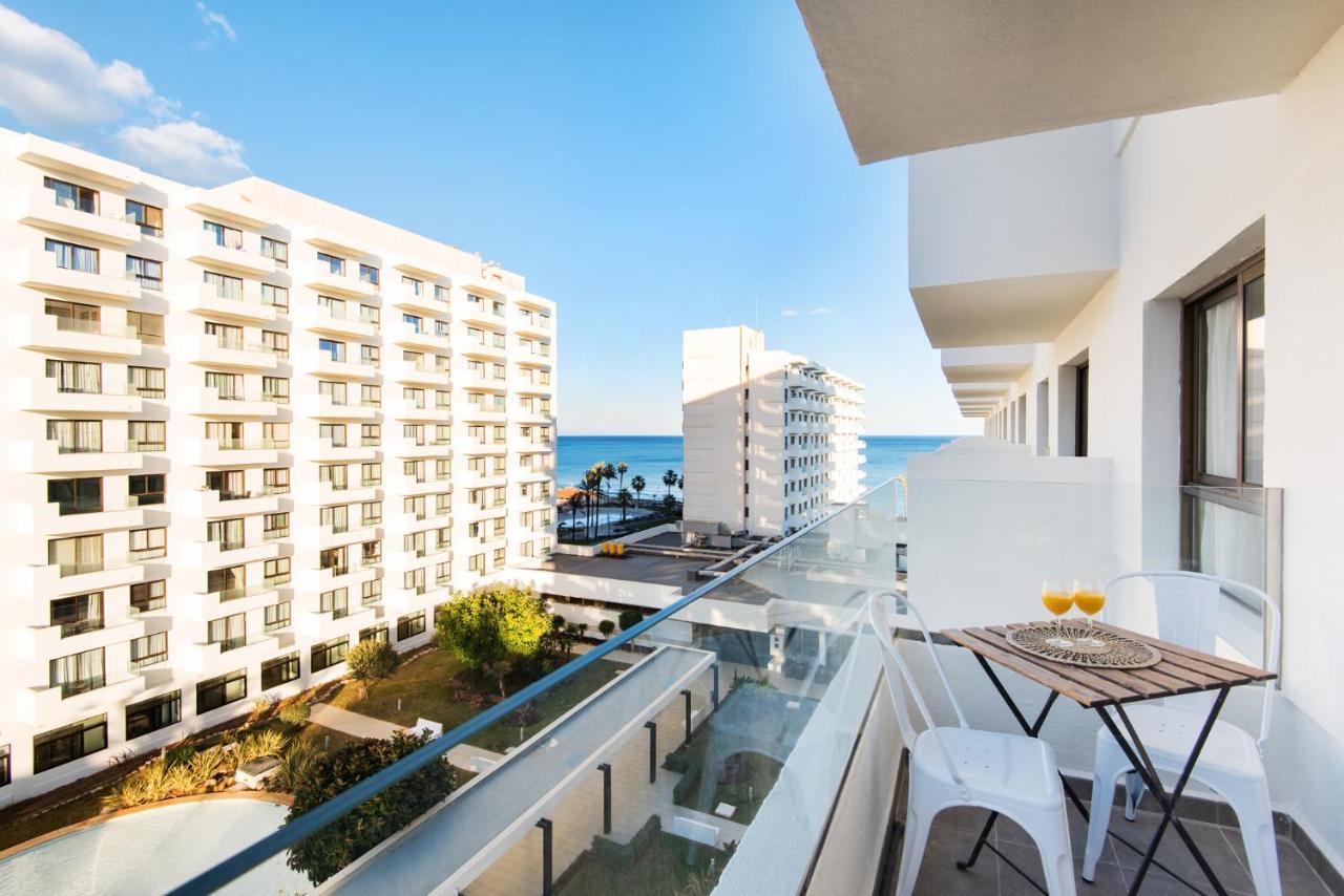 Aloha Puerto Private Apartment 1St Line Carihuela Beach Торемолинос Екстериор снимка