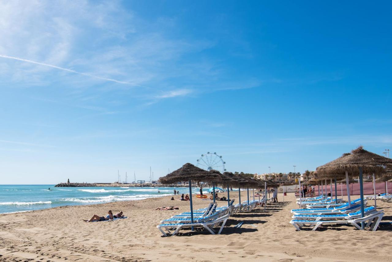 Aloha Puerto Private Apartment 1St Line Carihuela Beach Торемолинос Екстериор снимка
